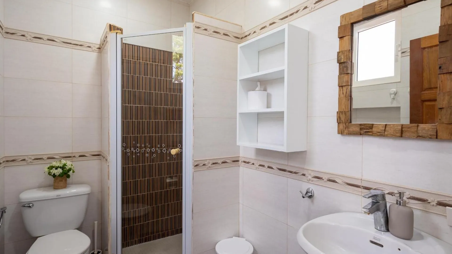 2 Pools And Seaview! Villa Serena 6Br, Klong Khong Koh Lanta