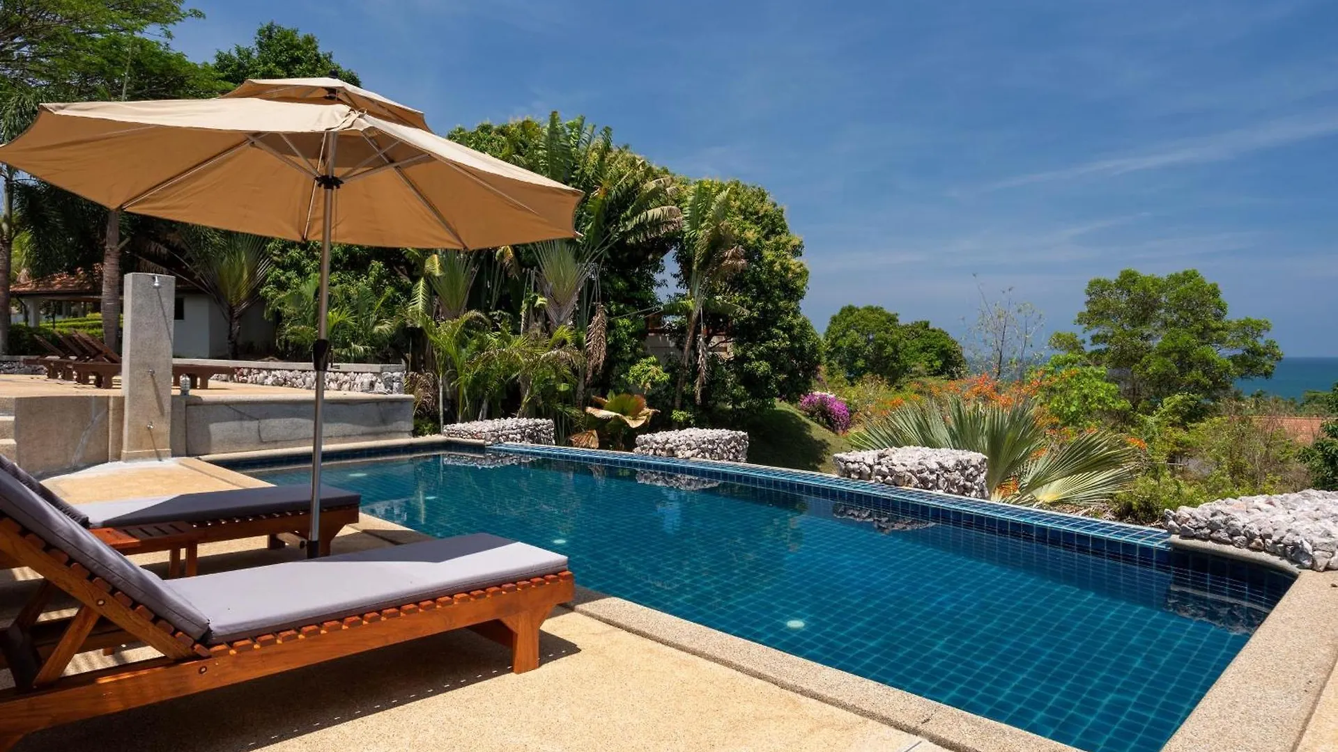 2 Pools And Seaview! Villa Serena 6Br, Klong Khong Koh Lanta
