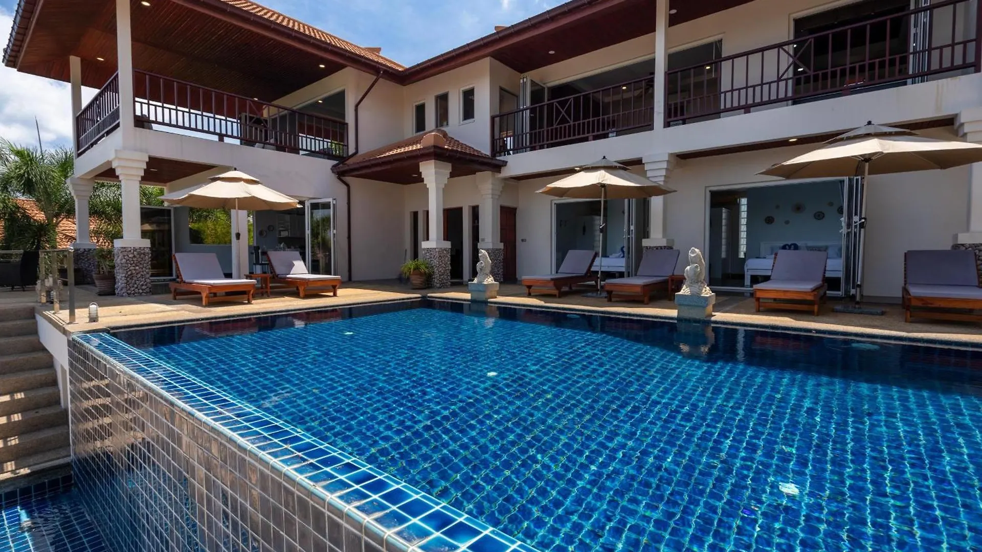 2 Pools And Seaview! Villa Serena 6Br, Klong Khong Koh Lanta