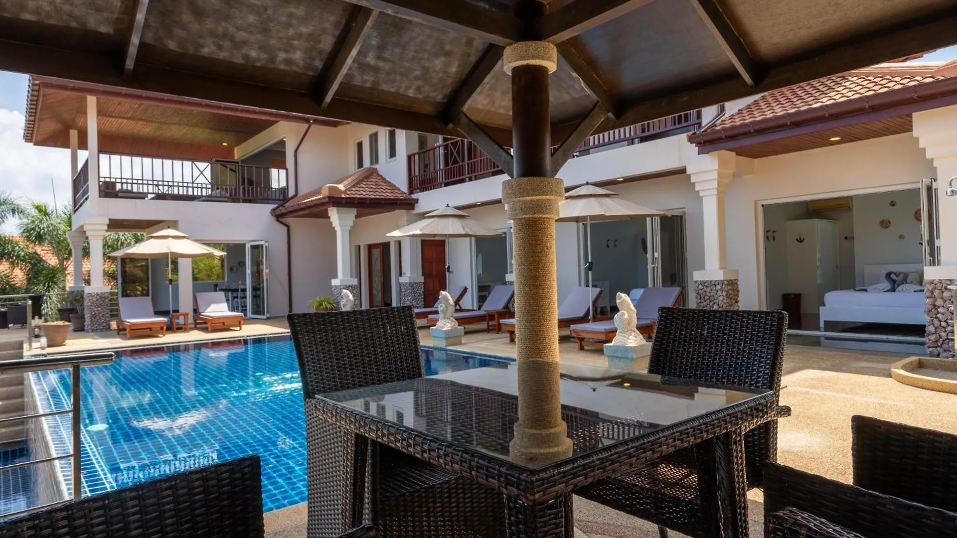 2 Pools And Seaview! Villa Serena 6Br, Klong Khong Koh Lanta
