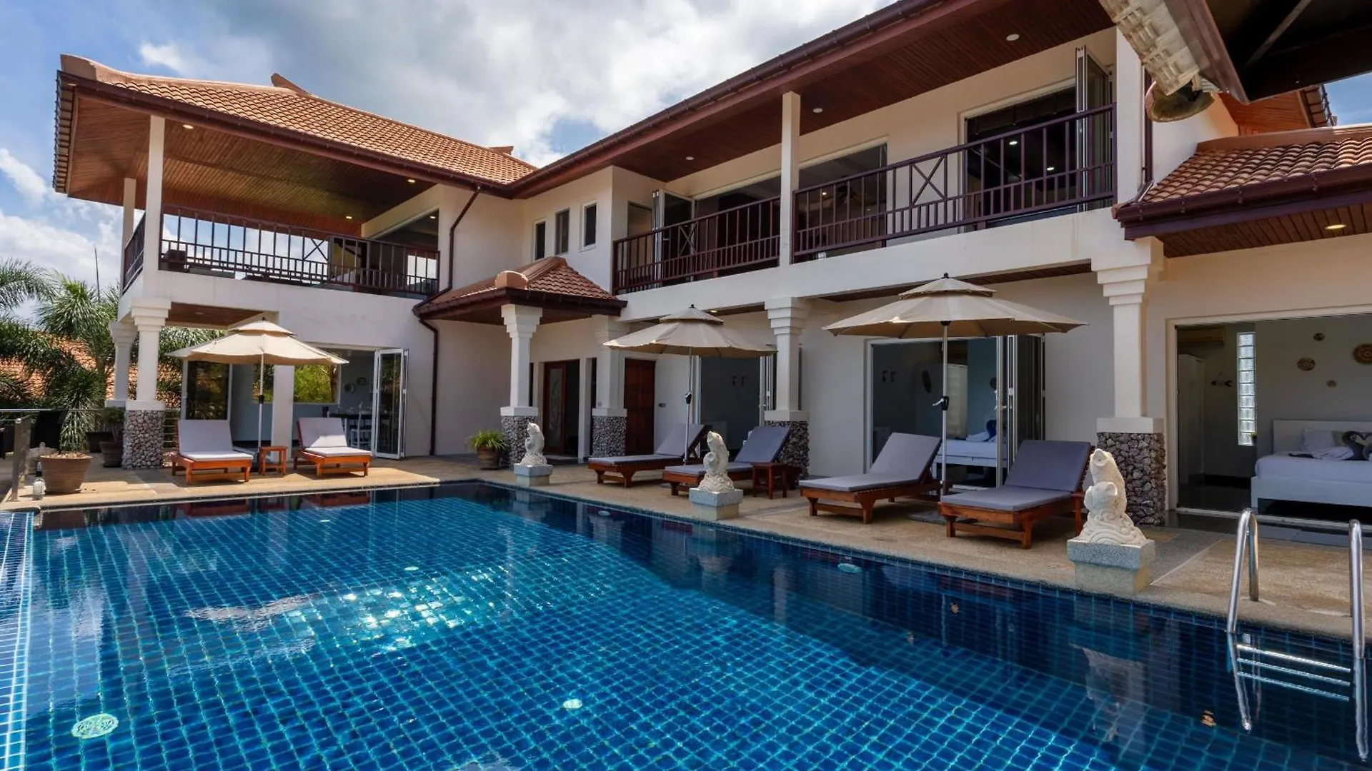 2 Pools And Seaview! Villa Serena 6Br, Klong Khong Koh Lanta